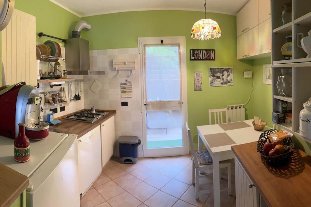 Le Rose , Relax In Casolare Del 1700 Leilighet Sarzana Eksteriør bilde