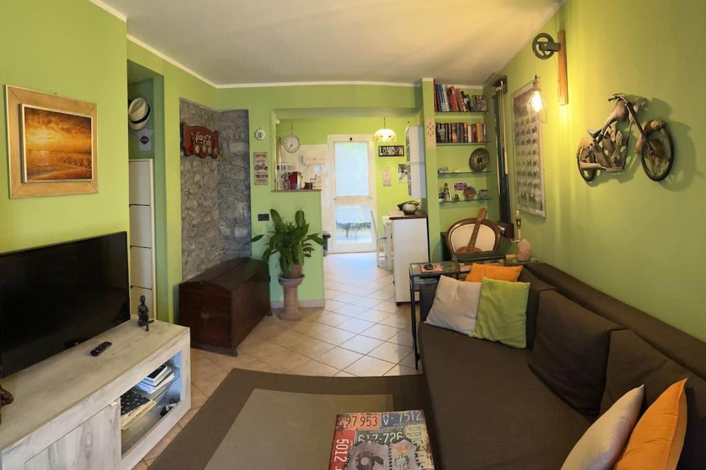 Le Rose , Relax In Casolare Del 1700 Leilighet Sarzana Eksteriør bilde